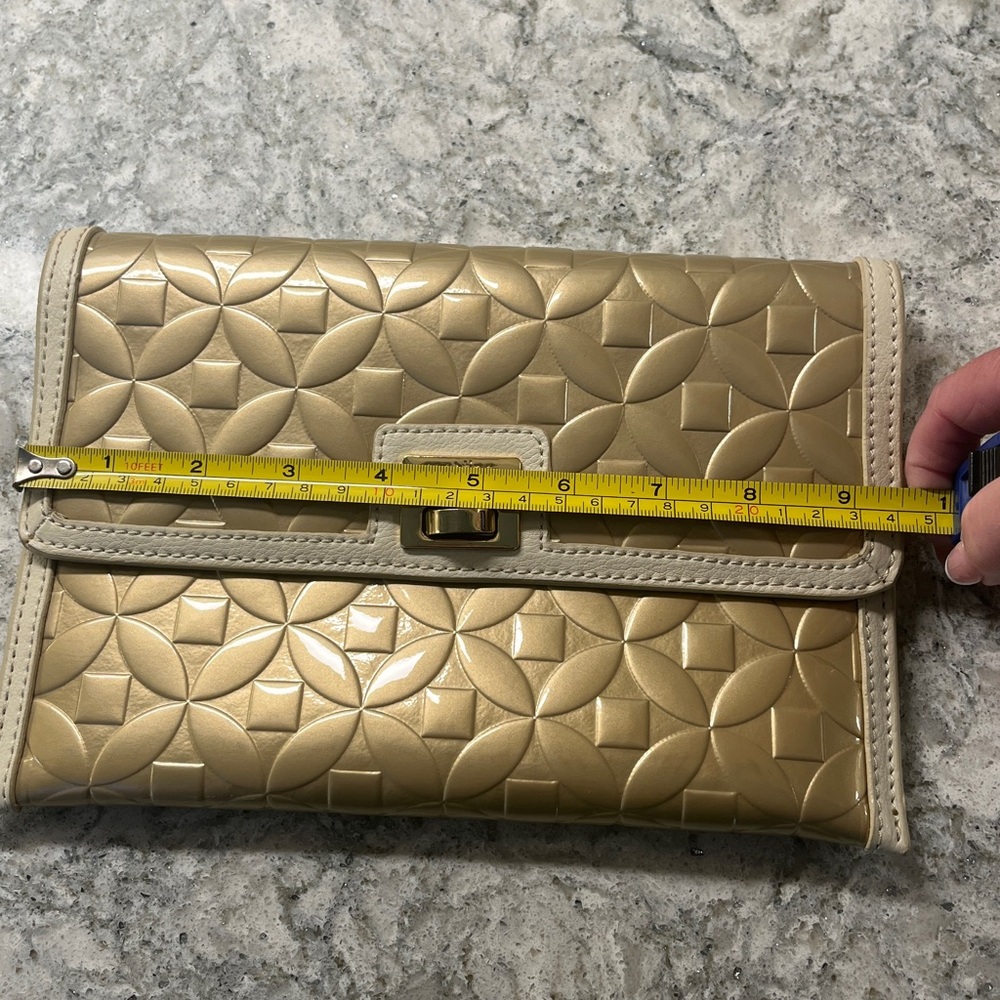 Spartina Gold Leather Clutch Handbag ~ 
Excellent condition - Picture 8 of 9